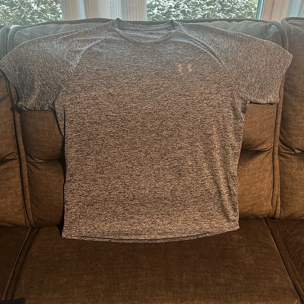 Men’s Under Armour outfit - Picture 2 of 15